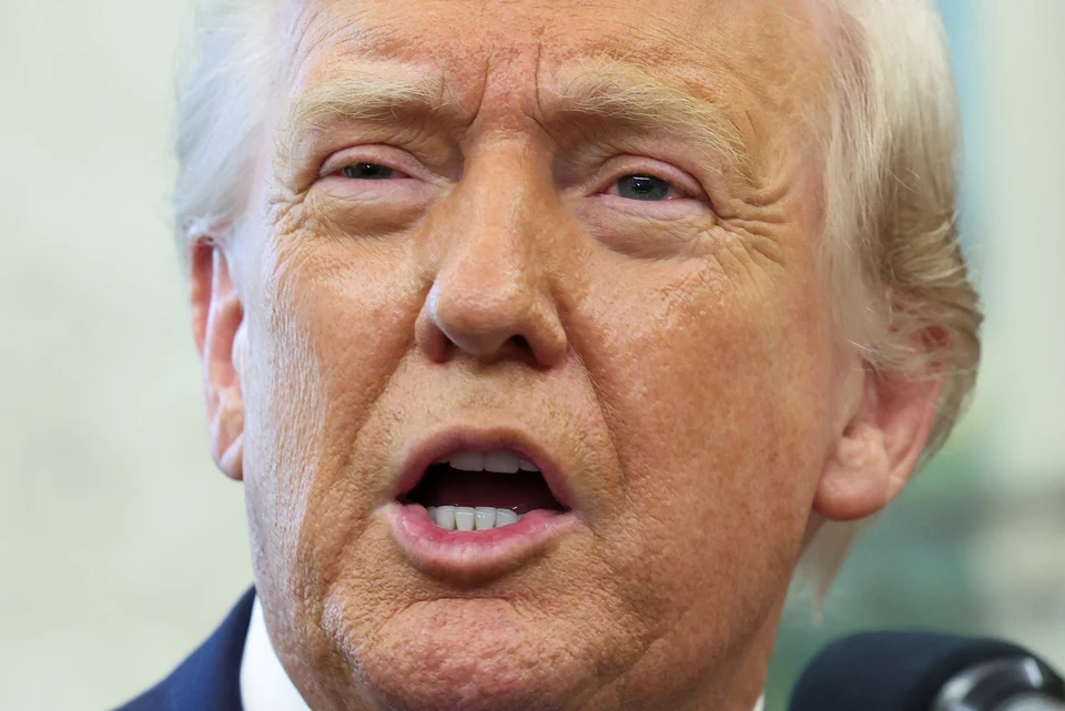 Трамп пригрозил следствием журналисту за вопрос о подаренном Катаром самолёте