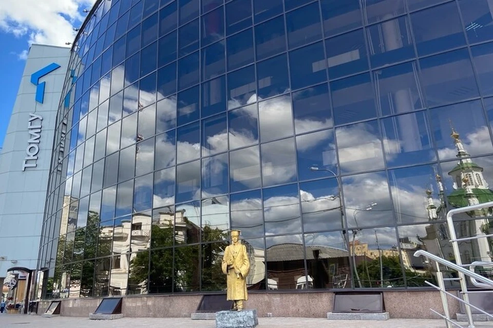 Больше всего в 2024 году заработал ректор ТюмГУ Иван Романчук