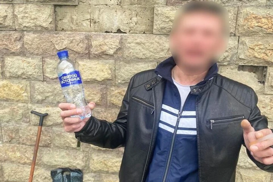 На основании постановления о принудительном приводе судебные приставы выехали по адресу проживания обвиняемого. Фото: @pristav_tatarstan