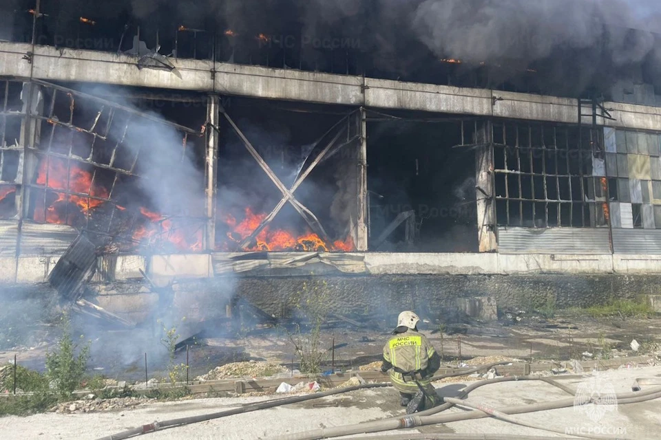 Пожар произошел на окраине Пятигорска, но едкий запах ощущали в разных районах города. Фото: ГУ МЧС по СК