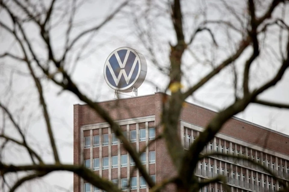 Глава Volkswagen Блюме: у концерна серьезные трудности, он уступает конкурентам