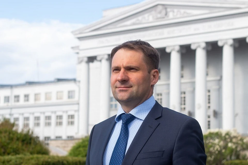 Илья Обабков стал ректором. Фото: пресс-служба УрФУ