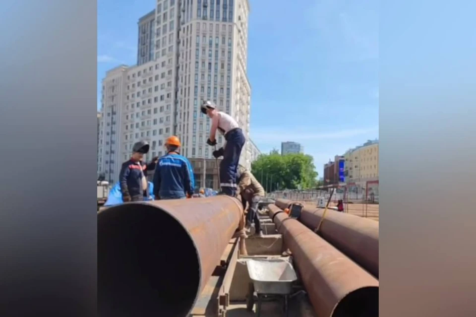 Метростроевцы ускорили работы по строительству котлована на площади Свободы