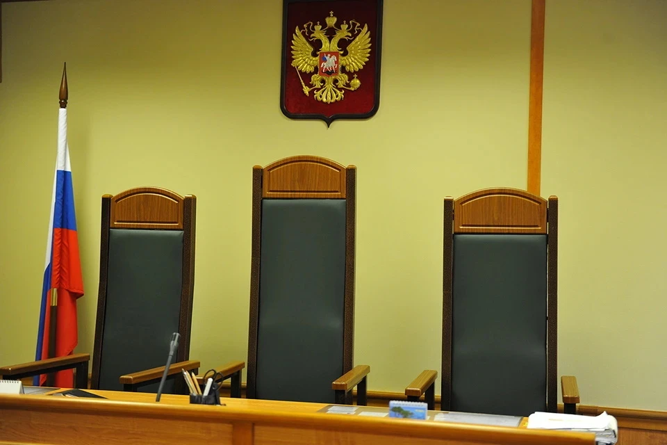Суд рассмотрит дело 10 человек, продававших лекарства без маркировки