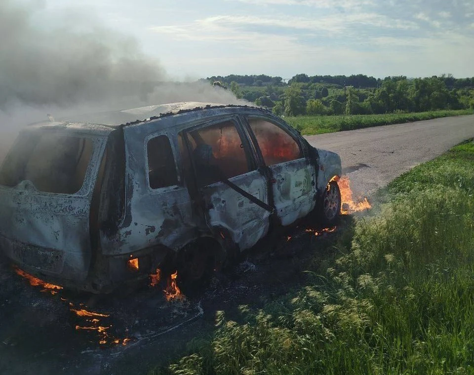 Женщина ранена в результате атаки дрона ВСУ по автомобилю в Белгородском районе