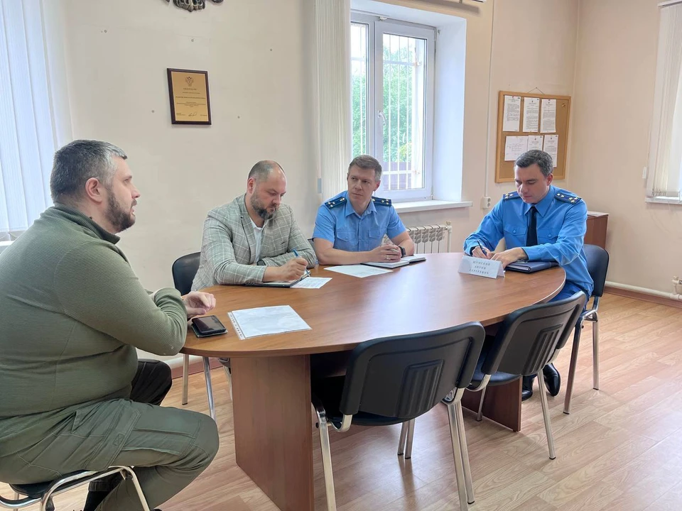 Появляются первые результаты встречи первого замначальника областной прокуратуры с жителями Рязанского района.