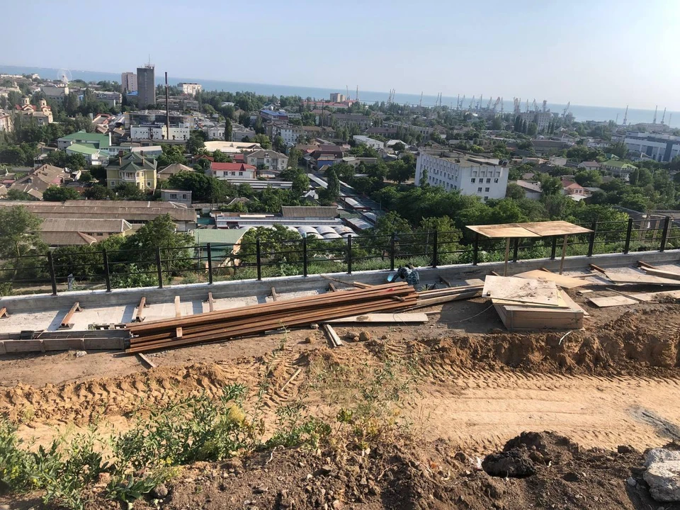 Территорию города благоустраивают. Фото - тг-канал администрации Бердянска