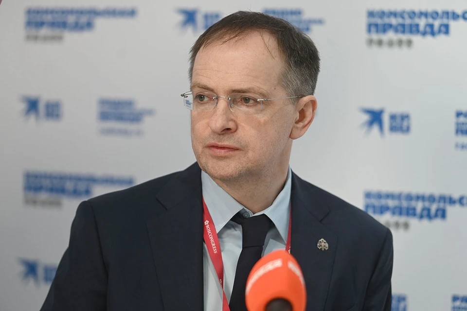 Мединский: РФ и Украина начнут срочные санитарные обмены тяжелоранеными пленными