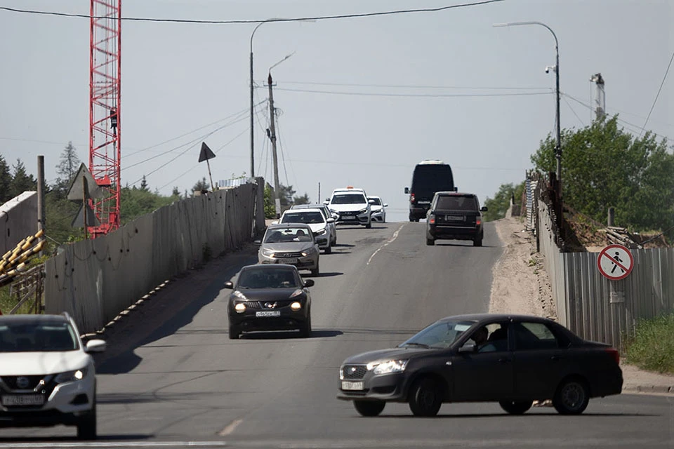 Вид на Горбатый мост