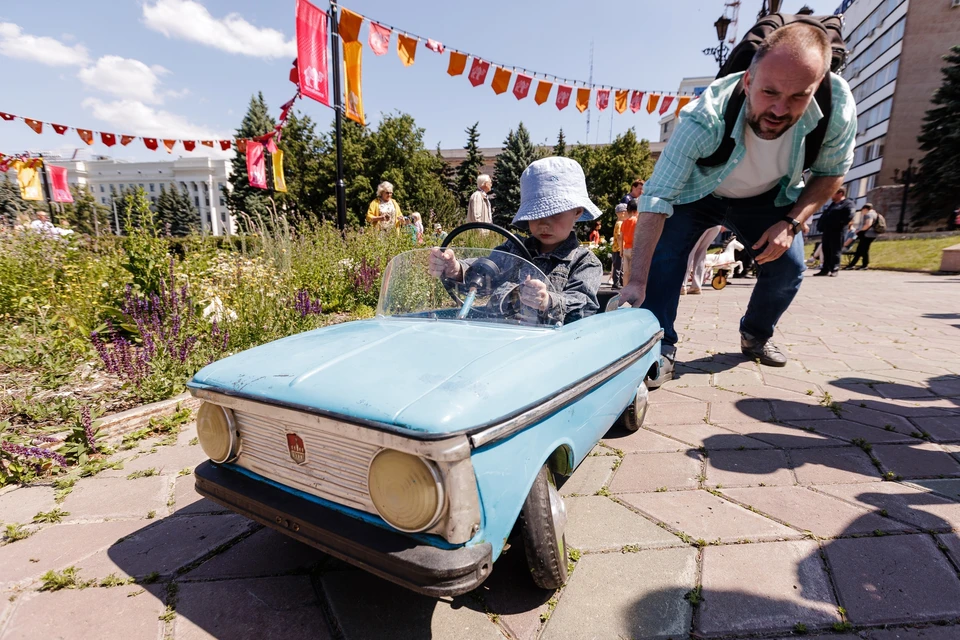 На выставке будут и детские педальные машинки.