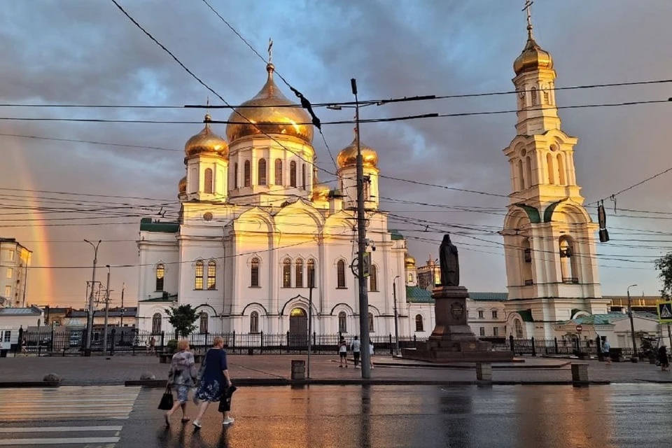 Когда восстановят работу сайта епархии, пока не известно.