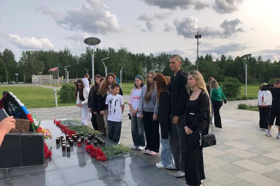 Молодежь Каховского округа совершила тур по России «Лица Победы» Фото: ТГ-канал Павла Филипчука
