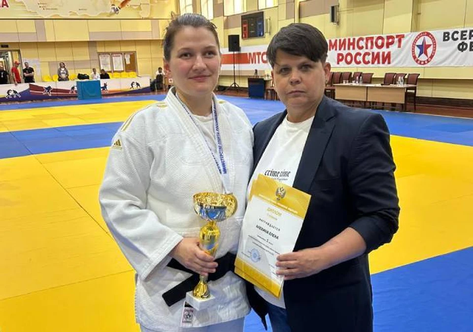 Елена Алехина (слева) стала чемпионкой России.