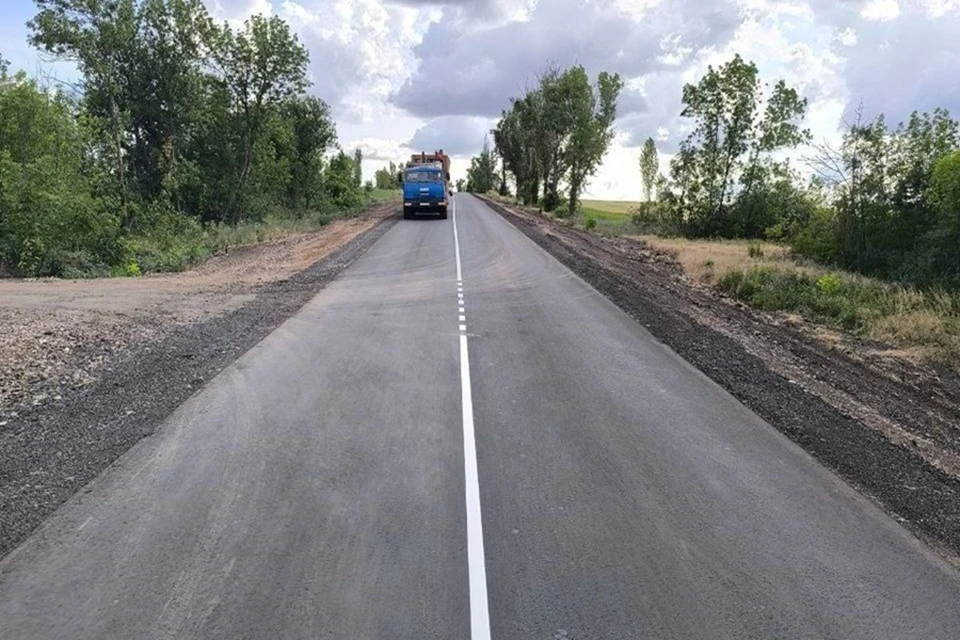 В ДНР завершается ремонт 21-километрового участка дороги Доля-Еленовка. Фото: Служба автомобильных дорог Донбасса