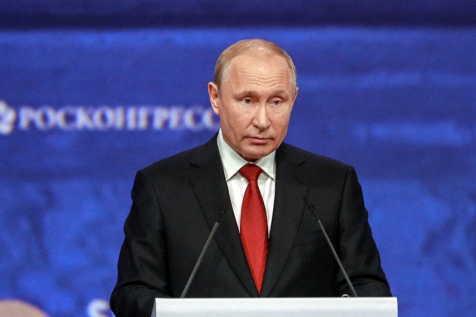 Путин призвал ГД принять пакет проектов по улучшению трудового законодательства