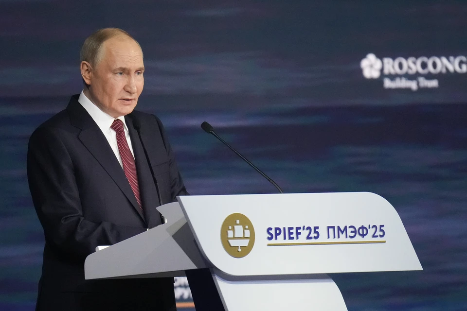Путин: Россия в оборонном секторе будет учитывать негативный опыт. Фото: Вячеслав Викторов / РОСКОНГРЕСС