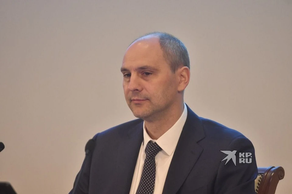Денис Паслер поручил вернуть горячую воду в Асбест и Серов