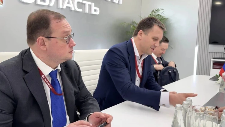 Зампред Правительства Подмосковья Вячеслав Духин обсудил на ПМЭФ с бизнесом развитие отрасли по производству напитков