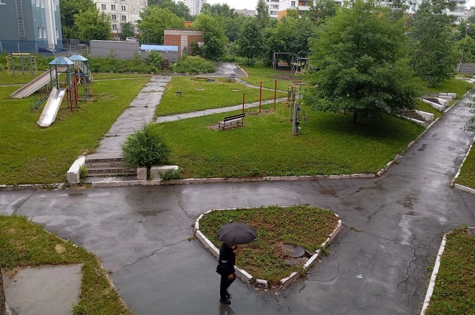 В Новосибирске после долгой жары пошел дождь.