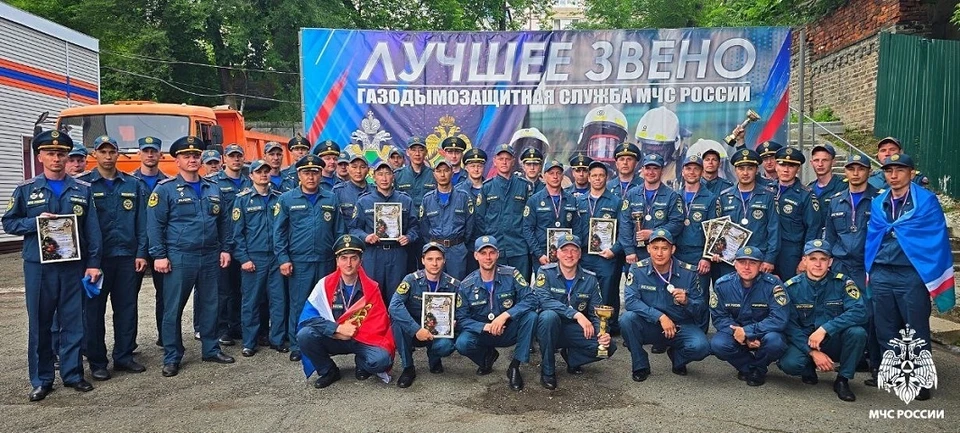 Якутия заняла 2 место на ДВ этапе соревнований газодымозащитных звеньев. Фото: МЧС Приморского края