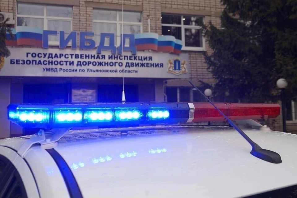 В Инзе Ульяновской области столкнулись два автомобиля. Фото Госавтоинспекция УО