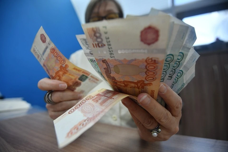 Жители Югры рассчитывают на зарплату не менее 80 тысяч рублей