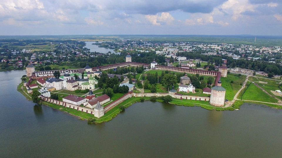 Кирилло-Белозерский монастырь Фото: Евгений Шелковников, CC BY-SA 4.0