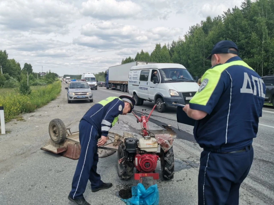 В ДТП с мотоблоком под Екатеринбургом погиб человек. Фото: Госавтоинспекция Свердловской области