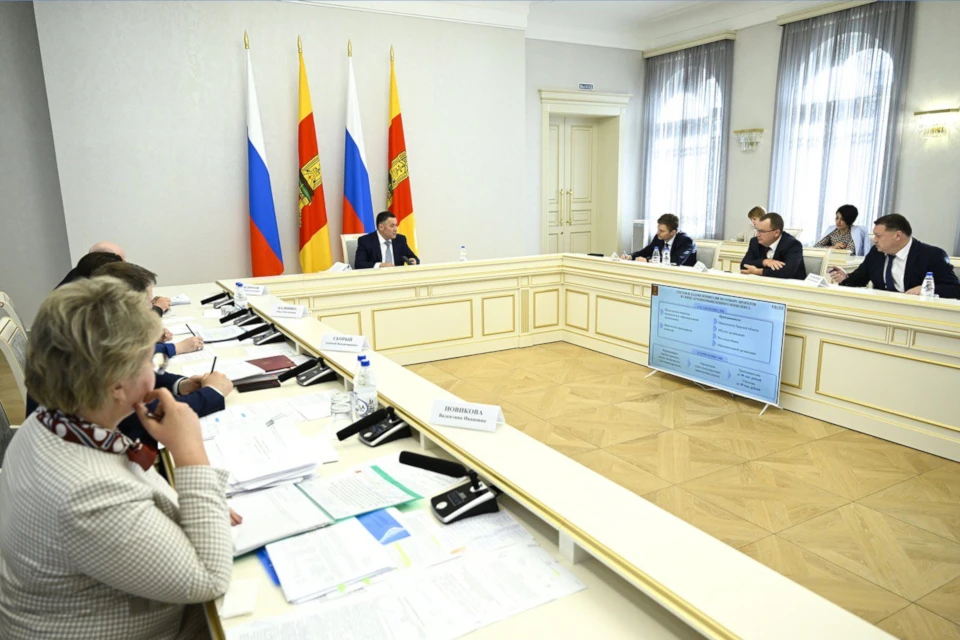 На заседании президиума правительства региона.