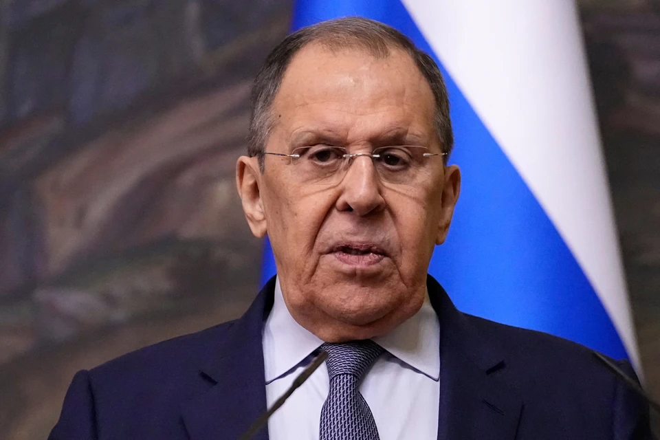 Глава МИД РФ Сергей Лавров прибыл с официальным визитом в Киргизию
