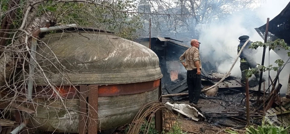 Пожар ликвидировали в течение нескольких часов. ФОТО: ГУ МЧС России по Херсонской области.