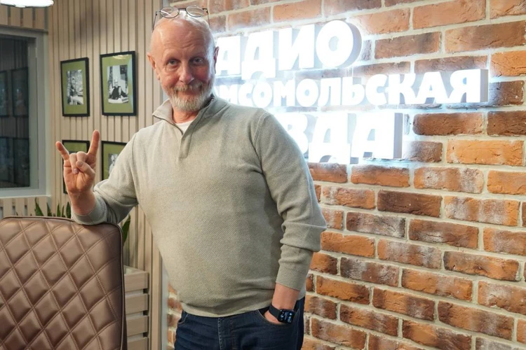 «10 лет мало, давайте 25»: Дмитрий Пучков ответил украинскому суду, заочно приговорившего его к колонии
