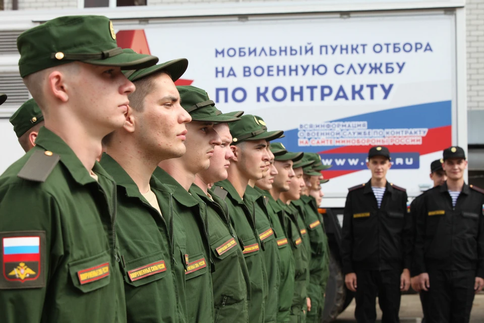 Для новосибирцев подняли выплаты за заключение контракта на военную службу.