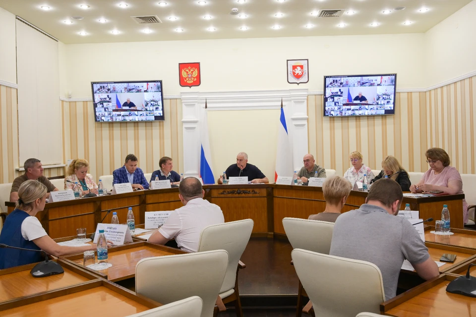 Сергей Аксенов провел совещание о проблемных вопросах муниципальных образований Крыма. Фото: пресс-служба Главы Республики Крым