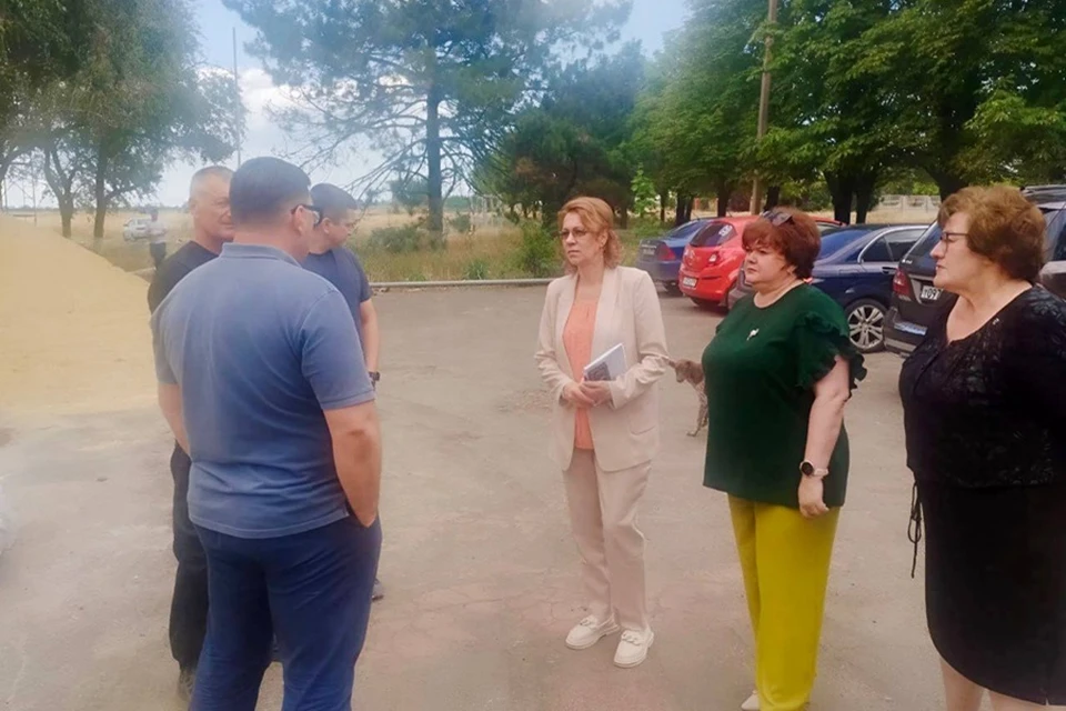 Вице-премьер ДНР Лариса Толстыкина с рабочим визитом посетила Новоазовский округ. Фото: ТГ/Толстыкина
