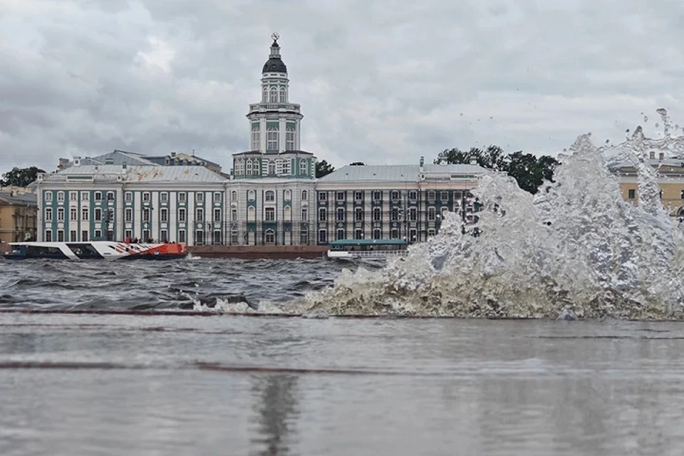 Санкт-Петербург настигло масштабное наводнение. Фото: архив «КП».