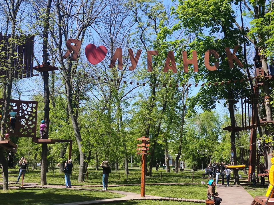 Температура днём +31…+33°C.