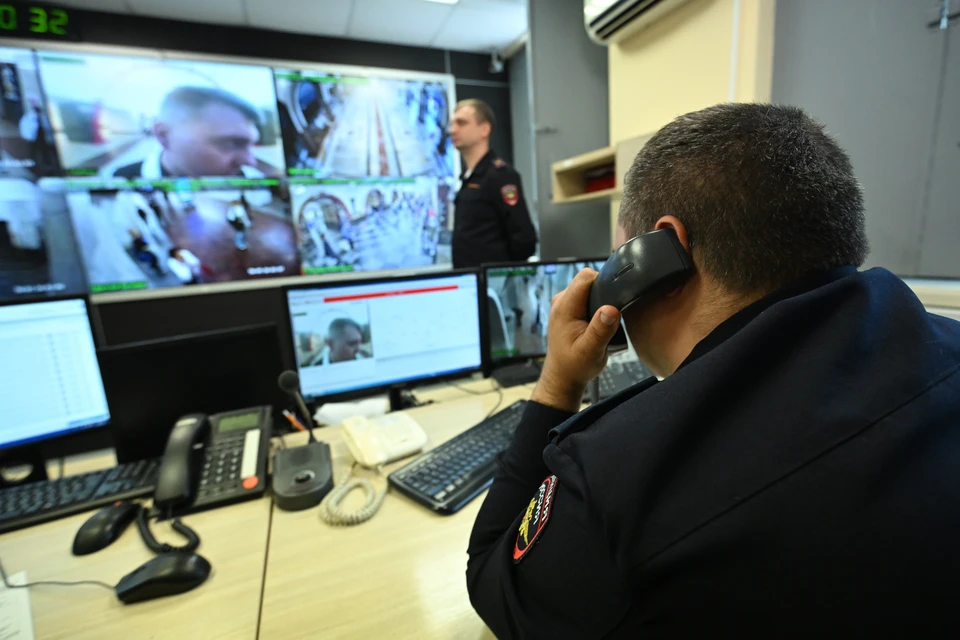 Полицейские задержали пособника телефонных аферистов.