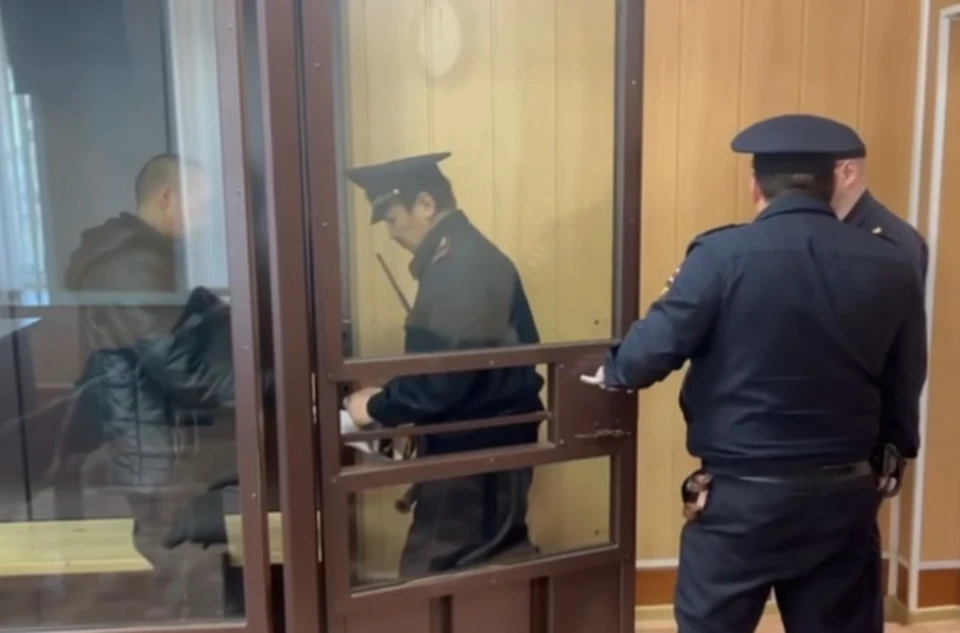 Мужчина проведет под стражей полтора месяца. Фото: принтскрин видео пресс-службы прокуратуры Чукотского АО.