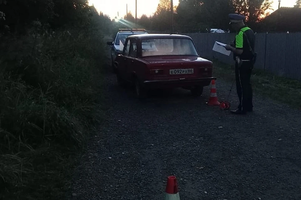 В аварии пострадал водитель легкового авто. Фото: Госавтоинспекция Невьянска