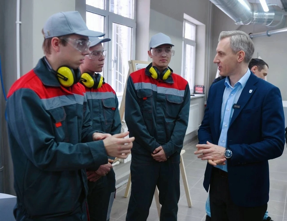 Смоленским целевикам гарантировано трудоустройство и повышенная стипендия. Фото: пресс-служба правительства Смоленской области, пресс-служба администрации Смоленска.