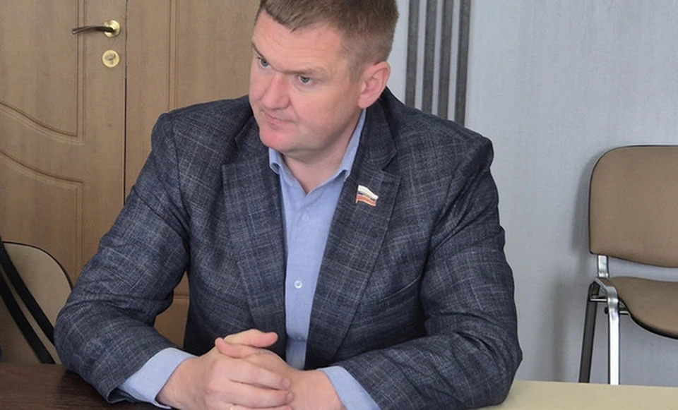 Прокуратура обратилась к дорожному комитету и министерству транспорта с требованием срочно решить этот вопрос. Фото: vk.com/vladimirponarev