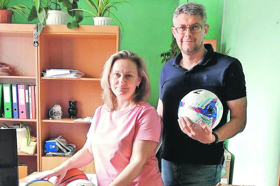 Новый спортивный инвентарь - лишь небольшая часть братской помощи. Администрация Алчевска