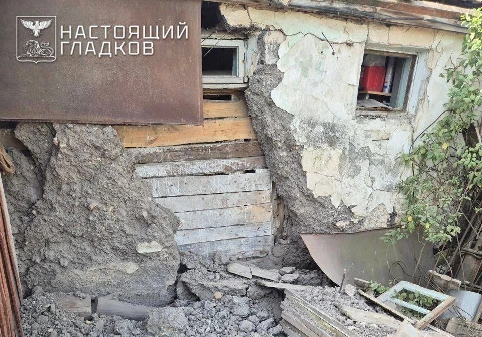 В частном доме снаряд пробил кровлю. Фото Telegram-канала губернатора Белгородской области