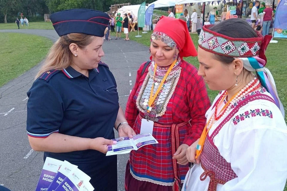 Полиция обеспечивает порядок на фестивале этнической музыки и ремесел. Фото: МВД