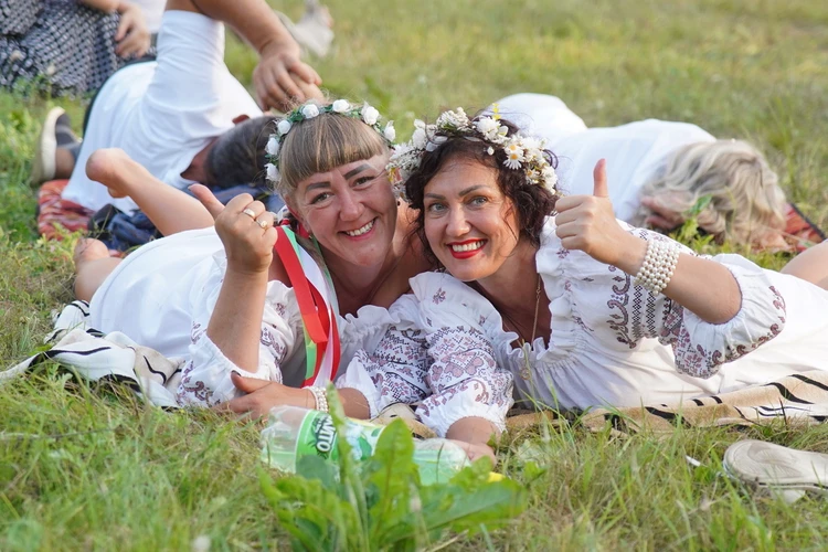 В Шушенском проходит XXI международный фестиваль «МИР Сибири»