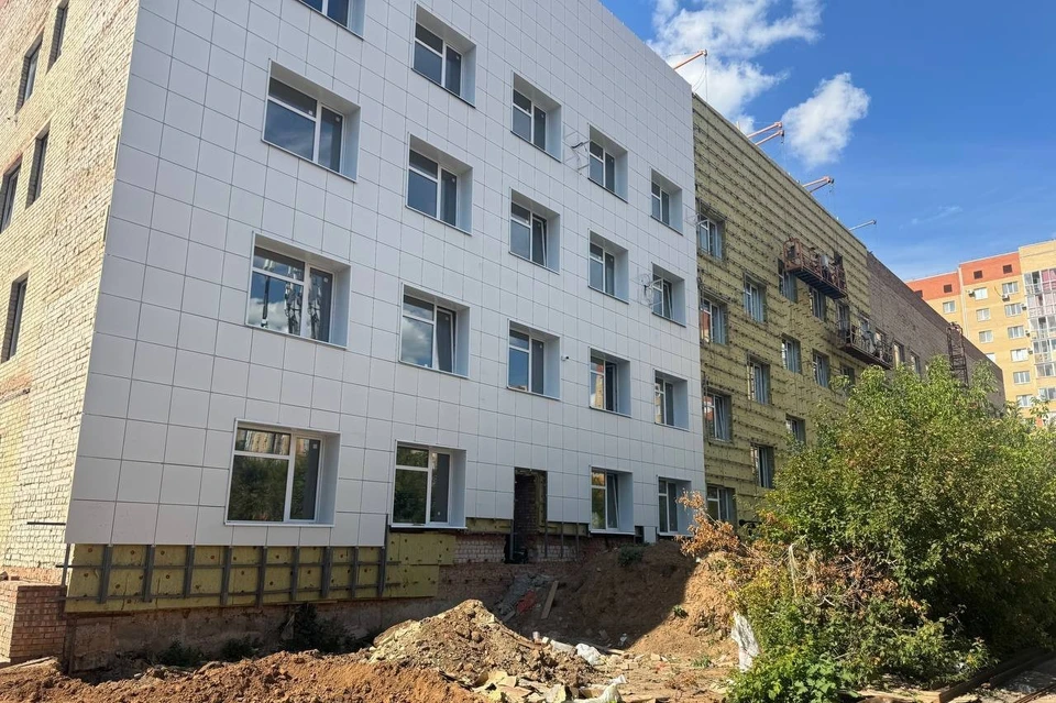 Поликлинику № 2 Оренбургской городской больницы им. Н.И. Пирогова построили в 1990 году