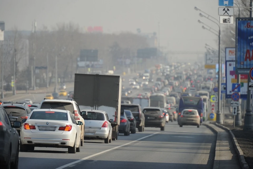 Уровень опасных веществ в воздухе превысил норму в двух районах Новосибирска.