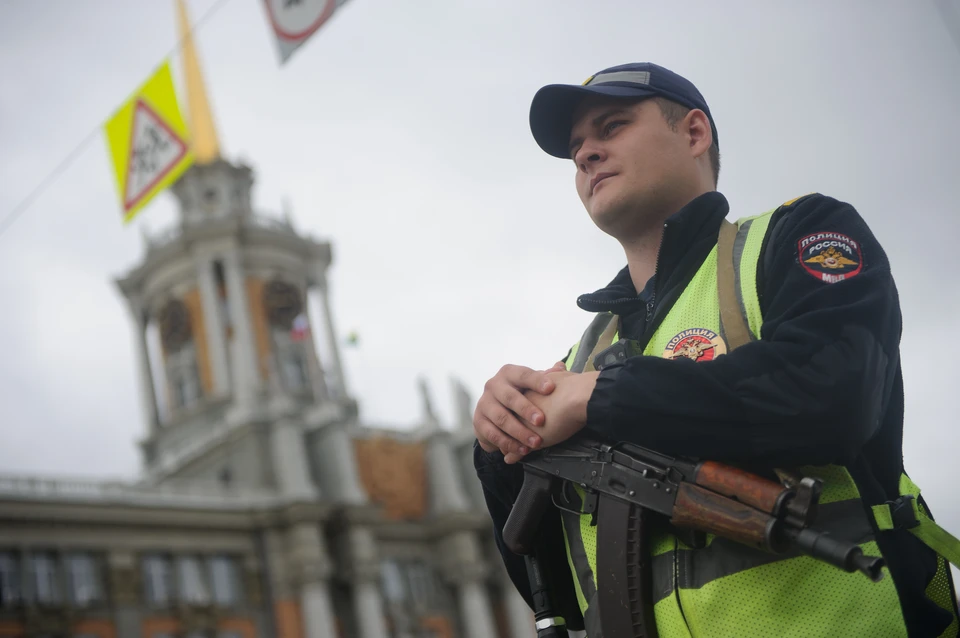 В районе Ясенево в Москве произошла драка у жилого дома, в полицию поступил ряд обращений