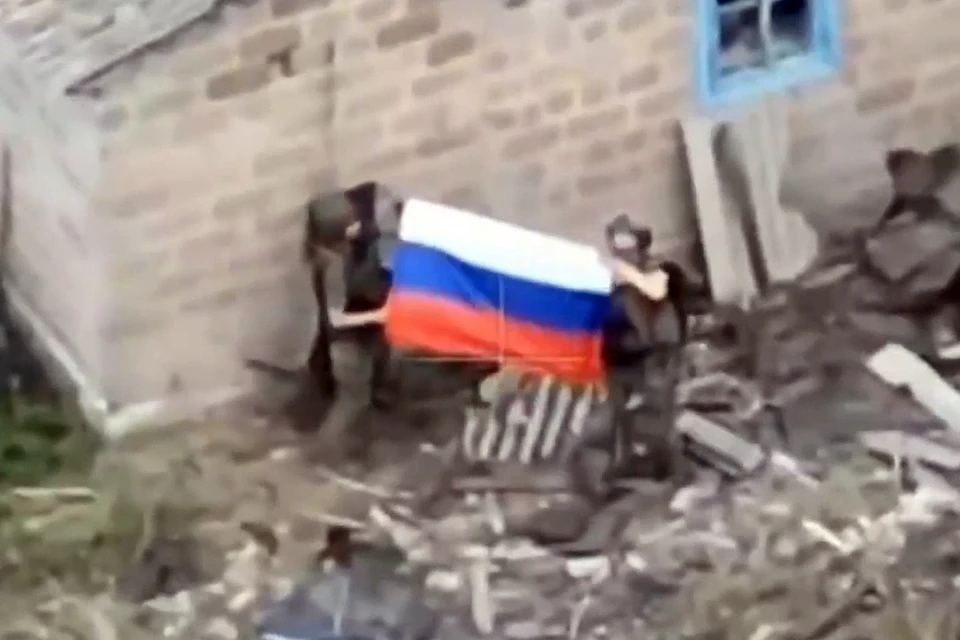 Подразделения группировки войск «Восток» сегодня успешно продвигаются вперёд, улучшая тактические позиции на Южно-Донецком направлении